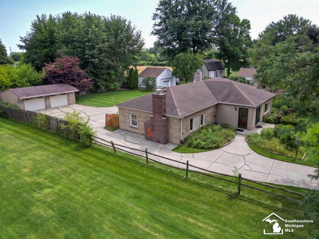 10104 Bay Creek Road, Erie Twp, MI 48133