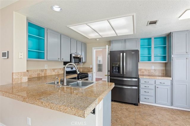 28563 River Glen Court, Menifee, CA 92584