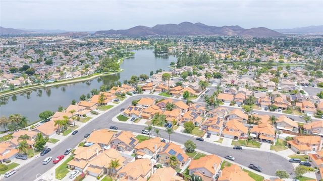 28563 River Glen Court, Menifee, CA 92584