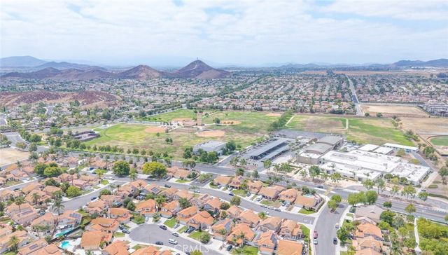 28563 River Glen Court, Menifee, CA 92584