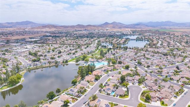 28563 River Glen Court, Menifee, CA 92584