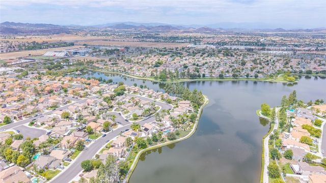 28563 River Glen Court, Menifee, CA 92584
