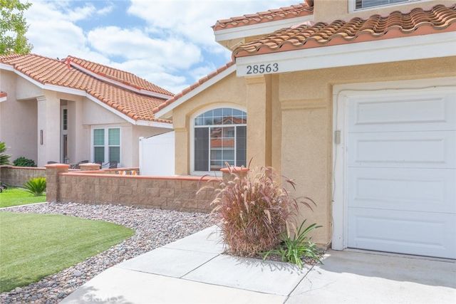 28563 River Glen Court, Menifee, CA 92584