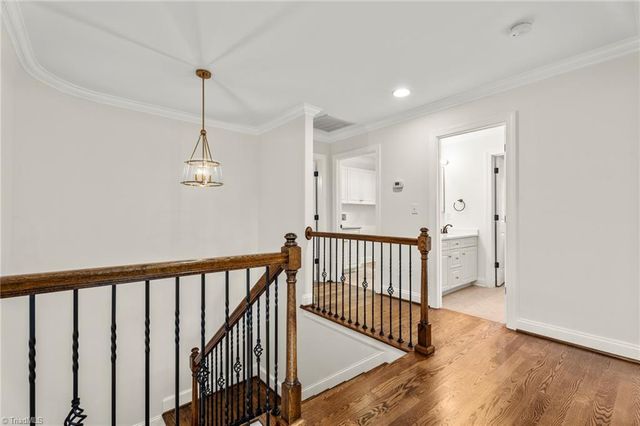 5460 Brookberry Farm Road, Winston-salem, NC 27106