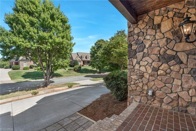 5460 Brookberry Farm Road, Winston-salem, NC 27106
