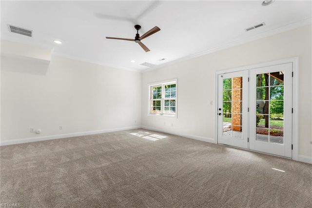 5460 Brookberry Farm Road, Winston-salem, NC 27106