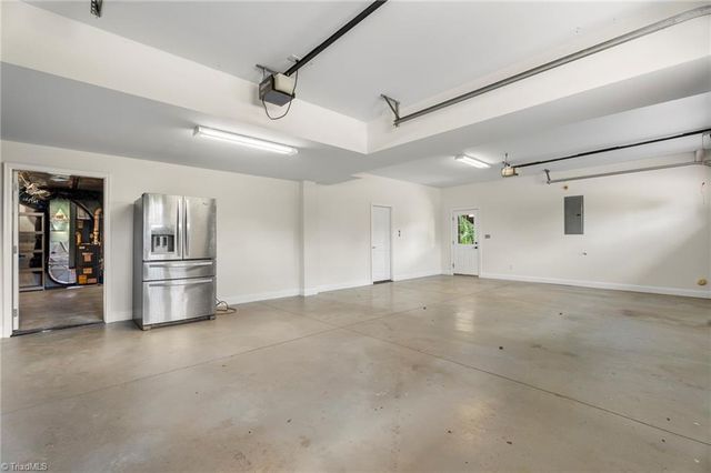5460 Brookberry Farm Road, Winston-salem, NC 27106