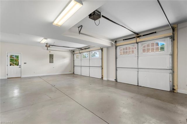 5460 Brookberry Farm Road, Winston-salem, NC 27106