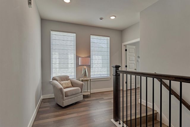 2 Honeycomb Ridge Place, The Woodlands, TX 77380