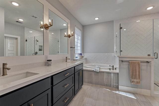 2 Honeycomb Ridge Place, The Woodlands, TX 77380