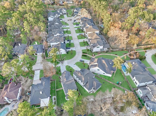 2 Honeycomb Ridge Place, The Woodlands, TX 77380