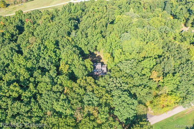 6567 Heaven Drive, Howell, MI 48855