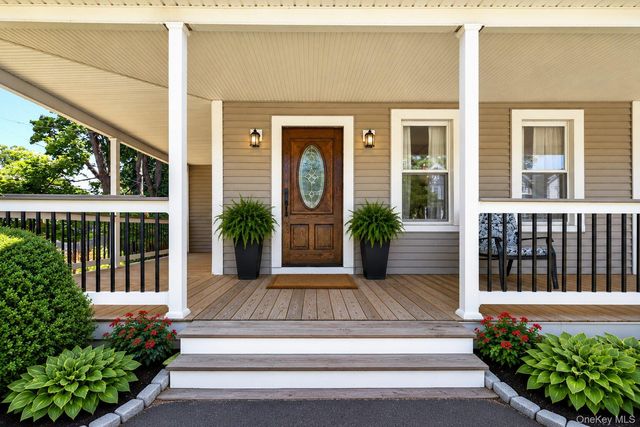 11 Gilbert Street, Northport, NY 11768