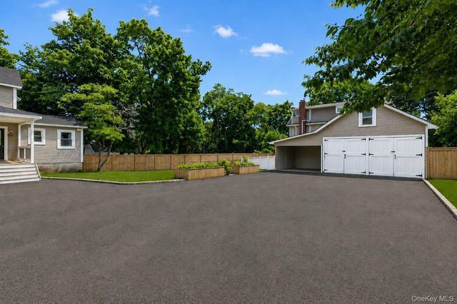 11 Gilbert Street, Northport, NY 11768