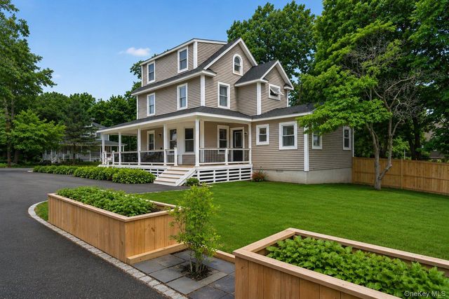 11 Gilbert Street, Northport, NY 11768