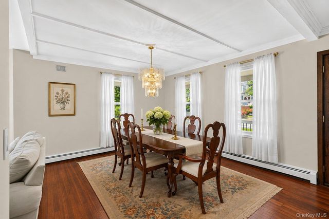 11 Gilbert Street, Northport, NY 11768