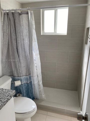 35 SW 21st Ave 4, Miami, FL 33135