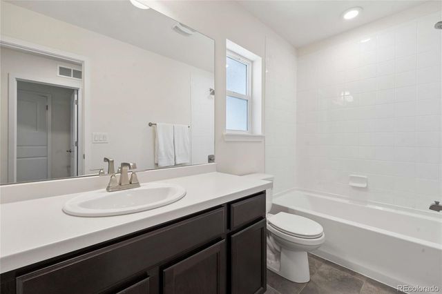 2887 S Fox Street, Englewood, CO 80110