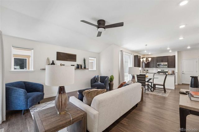 2887 S Fox Street, Englewood, CO 80110