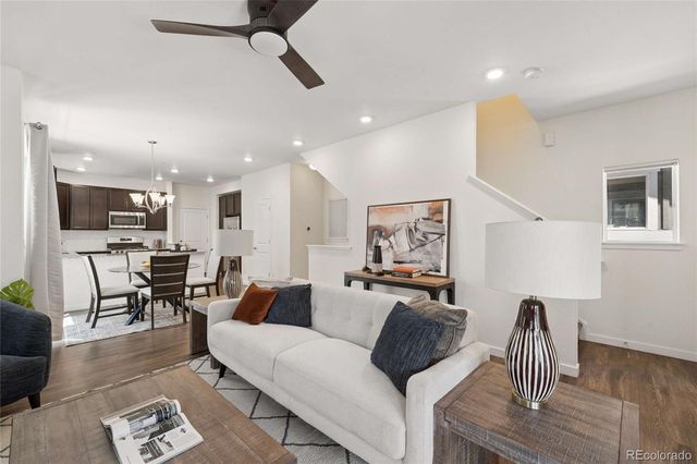 2887 S Fox Street, Englewood, CO 80110