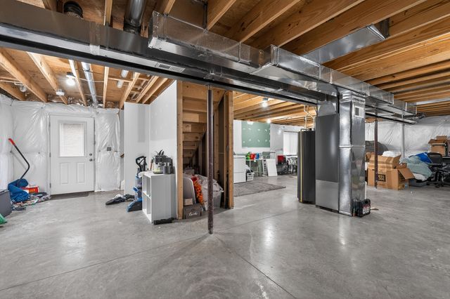 102 Ashley Drive, Dry Ridge, KY 41035