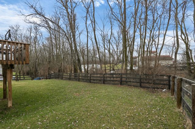102 Ashley Drive, Dry Ridge, KY 41035