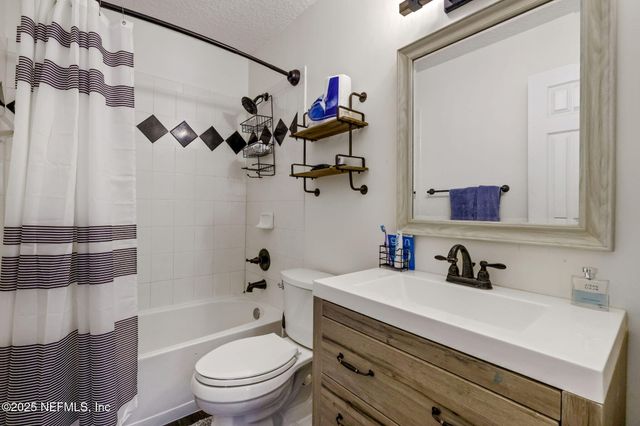 246 EDGEWATER BRANCH Drive, St. Johns, FL 32259