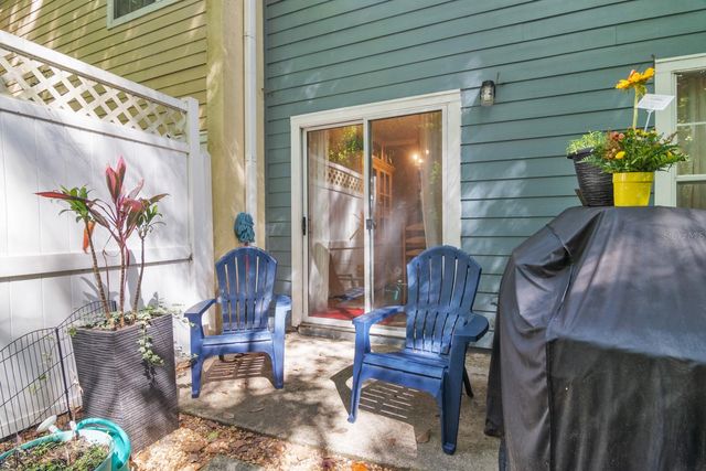 4933 NW 1ST PLACE 110, Gainesville, FL 32607