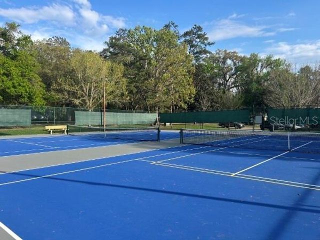 4933 NW 1ST PLACE 110, Gainesville, FL 32607