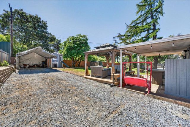 7400 Heather Rd, Fair Oaks, CA 95628