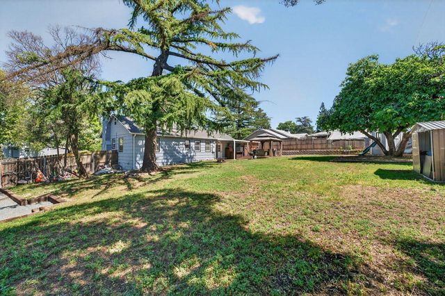 7400 Heather Rd, Fair Oaks, CA 95628