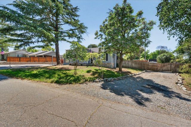 7400 Heather Rd, Fair Oaks, CA 95628