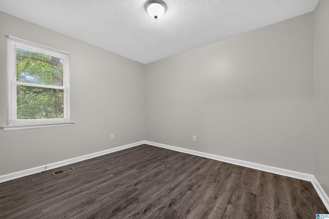 3047 APPLE VALLEY LANE, Birmingham, AL 35215