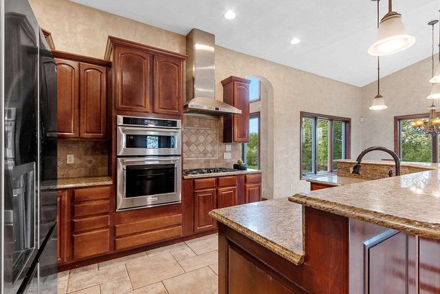 3463 GRAND MEADOWS CROSSING, Neenah, WI 54956