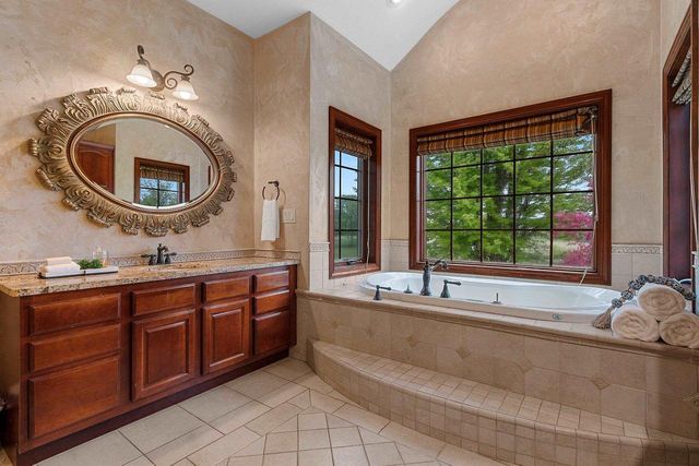 3463 GRAND MEADOWS CROSSING, Neenah, WI 54956