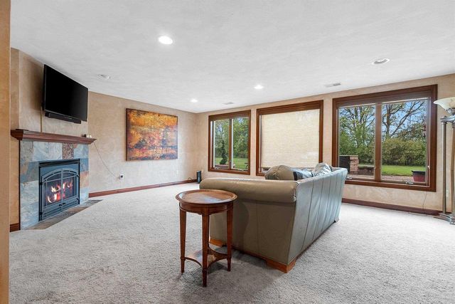 3463 GRAND MEADOWS CROSSING, Neenah, WI 54956