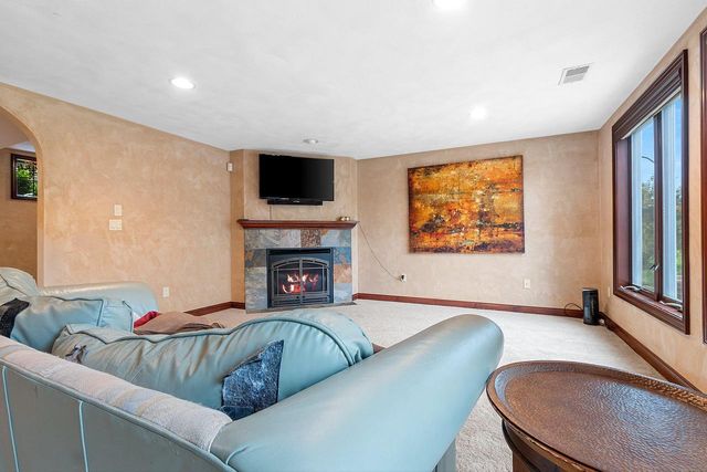 3463 GRAND MEADOWS CROSSING, Neenah, WI 54956