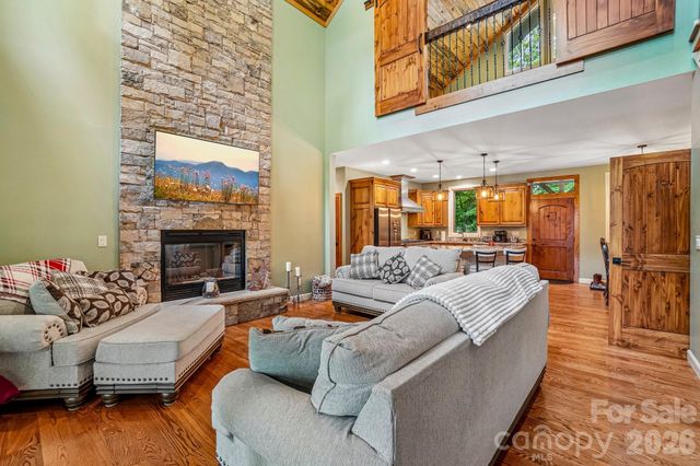 1067 English Ridge Drive, Mars Hill, NC 28754