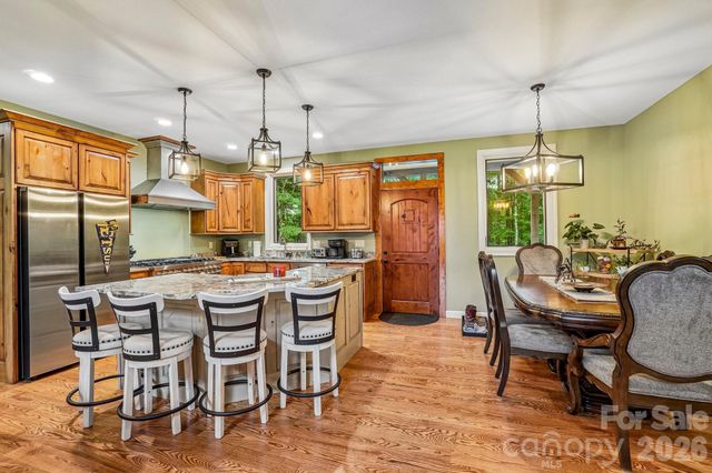 1067 English Ridge Drive, Mars Hill, NC 28754