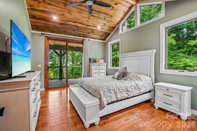 1067 English Ridge Drive, Mars Hill, NC 28754