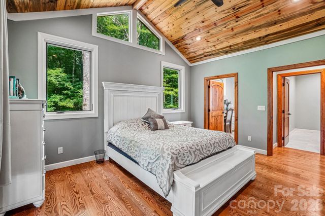 1067 English Ridge Drive, Mars Hill, NC 28754