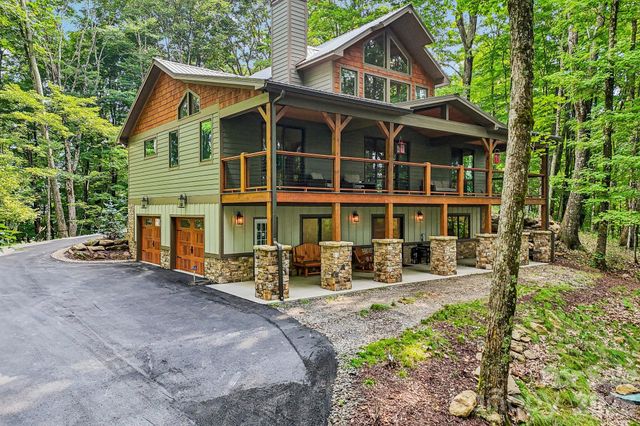 1067 English Ridge Drive, Mars Hill, NC 28754
