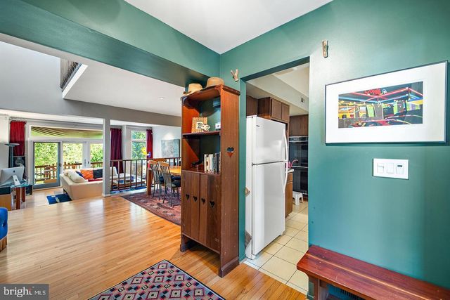 10729 GLOXINIA DR, Rockville, MD 20852