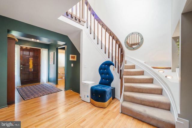 10729 GLOXINIA DR, Rockville, MD 20852