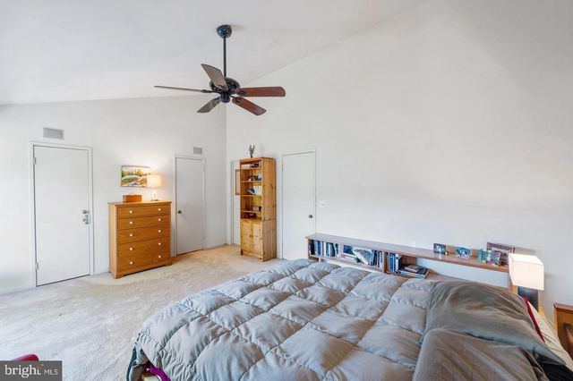 10729 GLOXINIA DR, Rockville, MD 20852