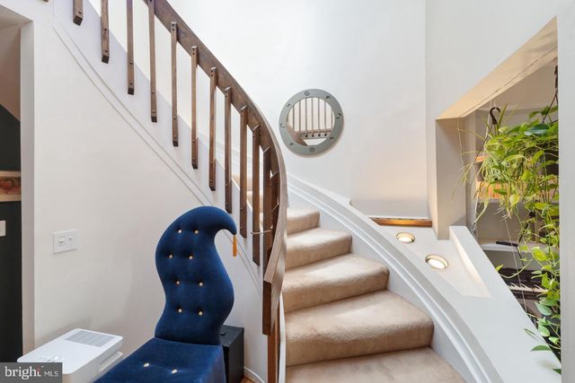 10729 GLOXINIA DR, Rockville, MD 20852