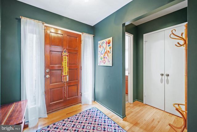 10729 GLOXINIA DR, Rockville, MD 20852