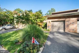 10729 GLOXINIA DR, Rockville, MD 20852