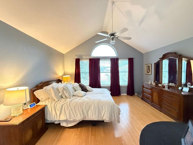 908 Busby Drive, Cedar Hill, TX 75104