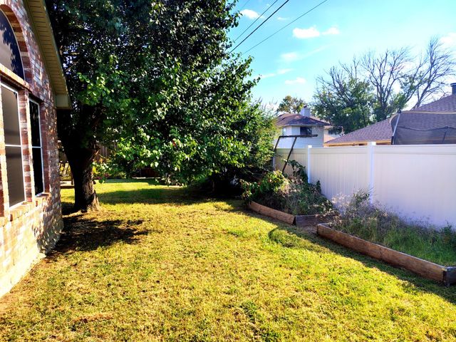908 Busby Drive, Cedar Hill, TX 75104